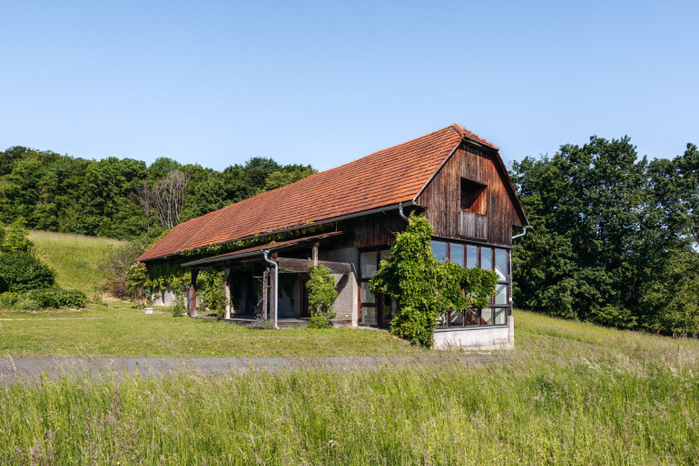 Haus - 8010, Graz - Traumhafter Landsitz mit Aussicht in Alleinlage mit stilvollem Wohnhaus samt Nebengebäuden im Süden der Steiermark