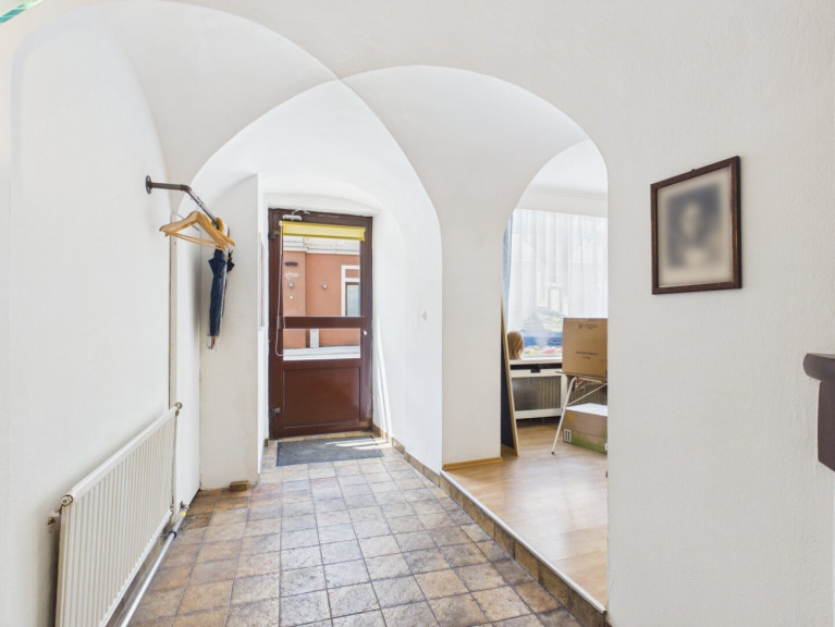 Haus - 3130, Herzogenburg - Charmantes Stadthaus mit über 323m² Fläche und Garten im Herzen Niederösterreichs