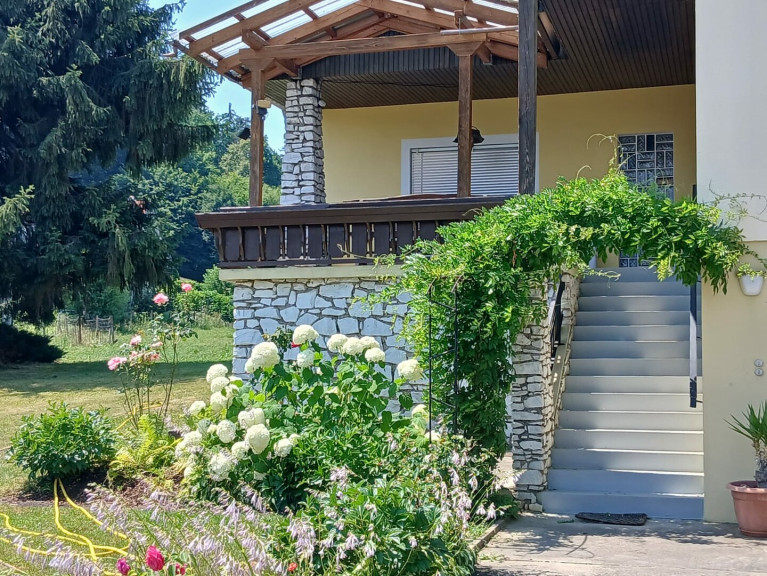 Haus - 8434, Tillmitsch - Tillmitsch: Wohnhaus mit idyllischem Garten in ruhiger Lage