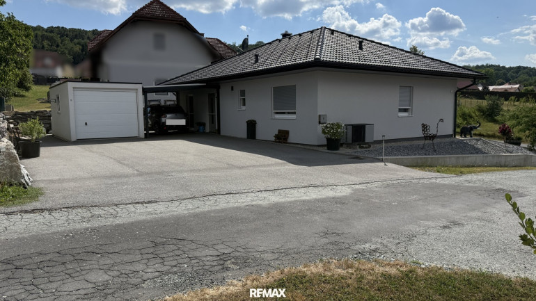 Haus - 7540, Sankt Nikolaus - Bezugsfertiger, moderner Bungalow mit Burgblick