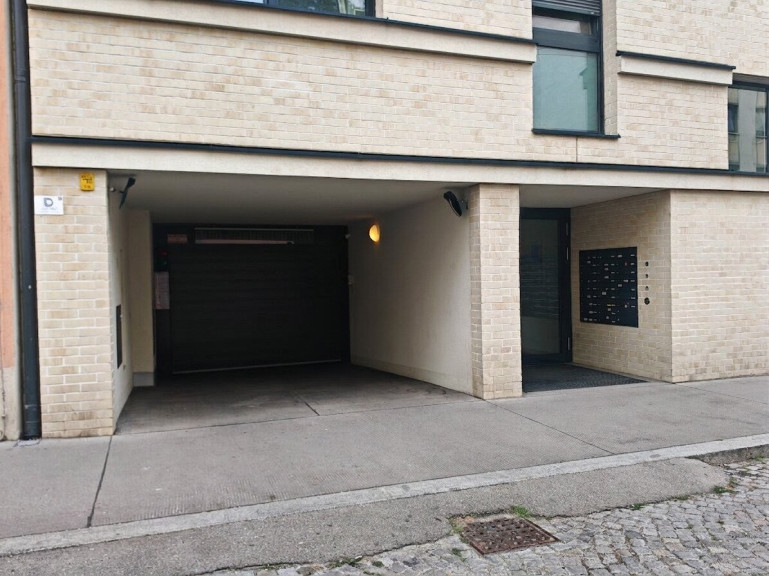 Immobilie - 1030, Wien - Bequemer Tiefgaragenstellplatz