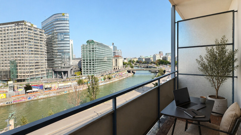 Büro / Praxis - 1010, Wien - 1010 Wien | TOP BÜROSTANDORT 103 m² - 2 Loggien - Klima|  großartige Aussicht auf den Donaukanal - direkt beim Schwedenplatz