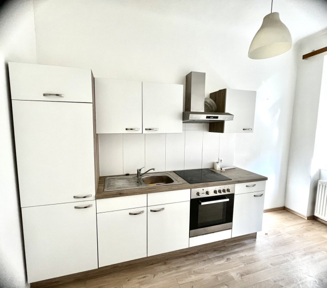 Wohnung - 8020, Graz - Kleine, einfache Garconniere, Nähe Fröbelpark im 2. OG. ohne Lift ab 1.12.2026
