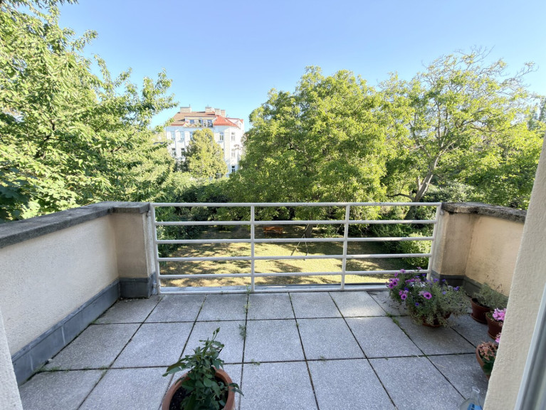 Wohnung - 1190, Wien - Neu renovierte perfekt geschnittene 3-Zimmer Wohnung in zentraler Döblinger Ruhelage - Termin für Besichtigung kommt mit Rückmail