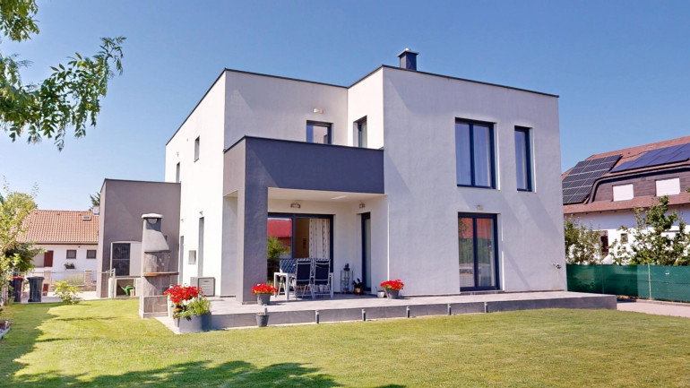 Haus - 2601, Sollenau - Moderner Familientraum mit villenartigem Charakter | ca. 215 m² Wohnfläche & großzügiger Garten