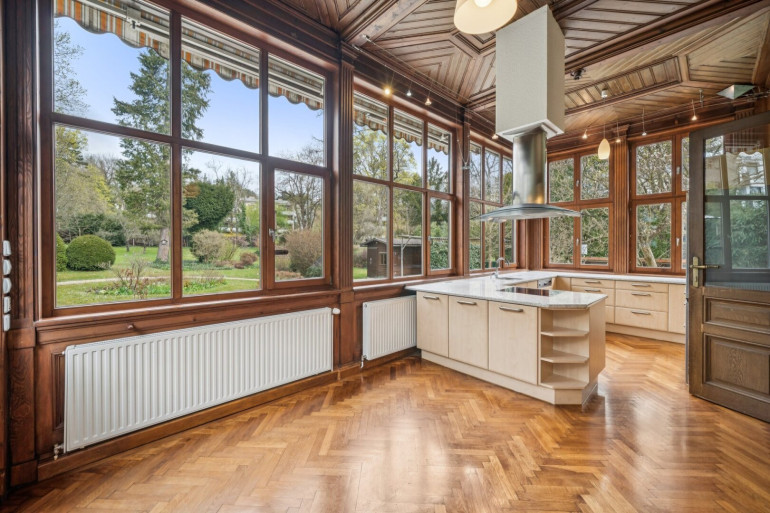 Haus - 1140, Wien - Repräsentative Altbauvilla in Wien-Hütteldorf: Großzügiges Anwesen auf parkähnlichem Grundstück