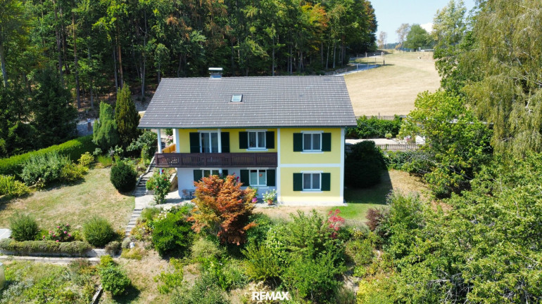 Haus - 8225, Pöllau - Zweifamilienhaus – traumhafte Aussichtslage mit Garten und Terrasse