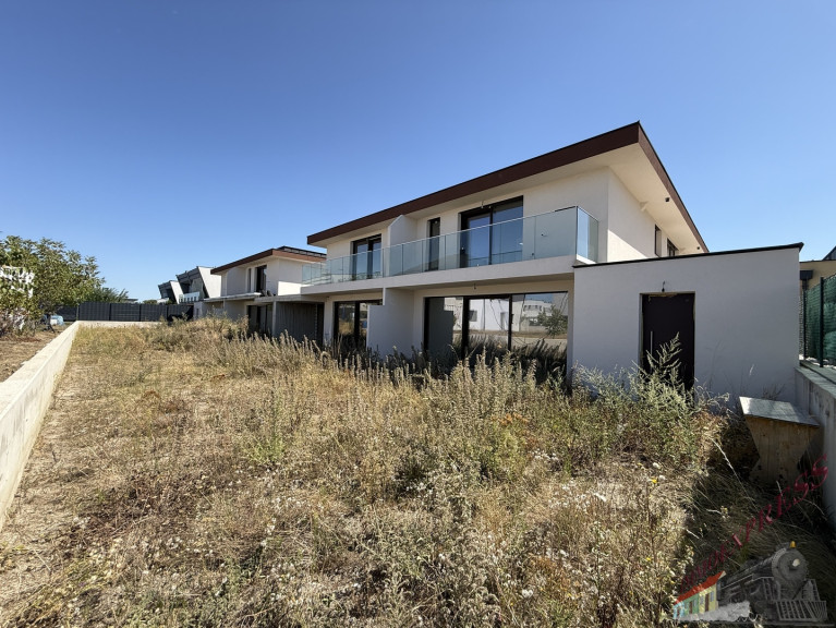 Haus - 2442, Unterwaltersdorf - 2 Neue Doppelhäuser mit 4 Einheiten zum Fertigstellen