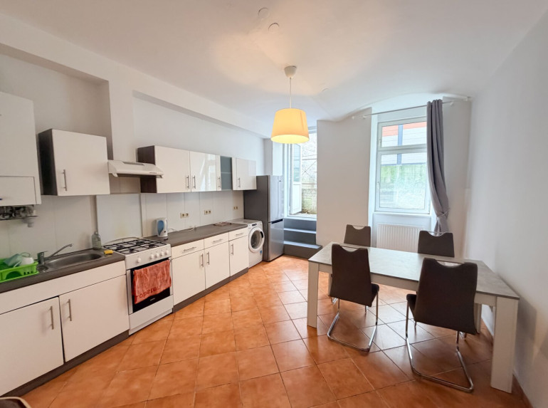 Büro / Praxis - 1160, Wien - Büro / Ordination / Arbeiterquartier im Erdgeschoss mit Terrasse und Garten! Habichergasse Nähe Thaliastraße!