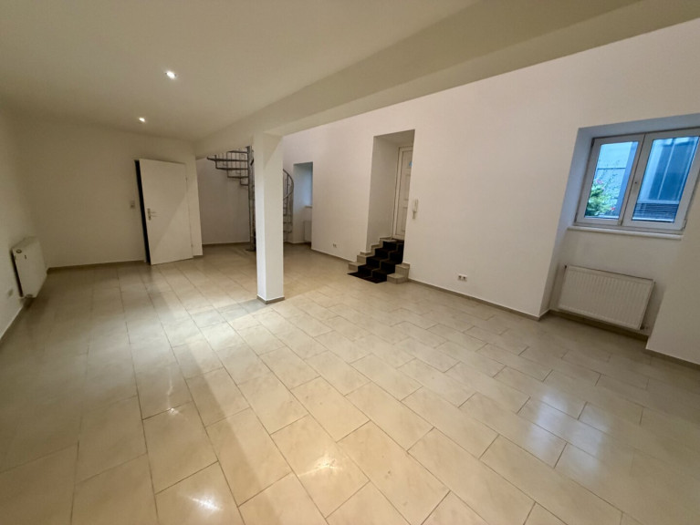 Büro / Praxis - 1030, Wien,Landstraße - Helles Büro 71m² im 3. Bezirk, U-Bahn-Nähe, gepflegt, ab €1.494,40 mtl. mieten!