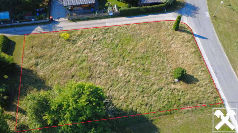 Grundstück - 4894, Oberhofen am Irrsee - Ebenes Grundstück in Oberhofen am Irrsee - Projekt baubewilligt oder selbst planen
