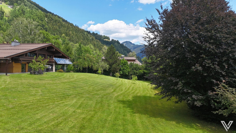 Haus - 5721, Piesendorf - Premium Lage: Traumhafte Liegenschaft mit über 4000 m² Fläche in Piesendorf-Aufhausen zu verkaufen