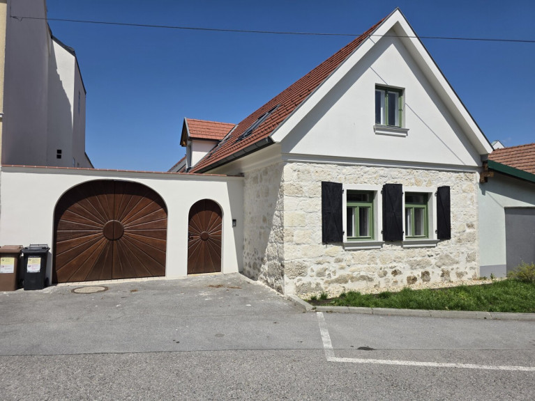 Haus - 7083, Purbach am Neusiedler See - Einzigartiger, von Grund auf sanierter Streckhof in Purbach am Neusiedler See