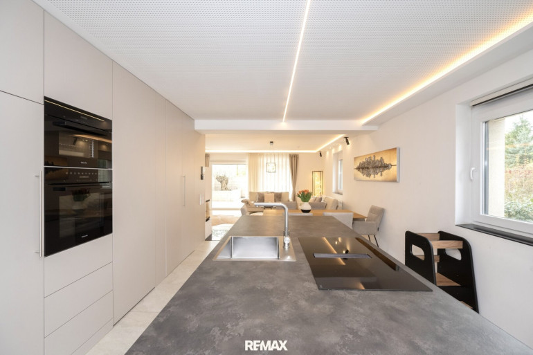 Haus - 4400, Steyr - Exklusives Eckreihenhaus mit Whirlpool, sonniger Terrasse & hochwertiger Ausstattung – 197,29 m² Wohn- & Nutzfläche