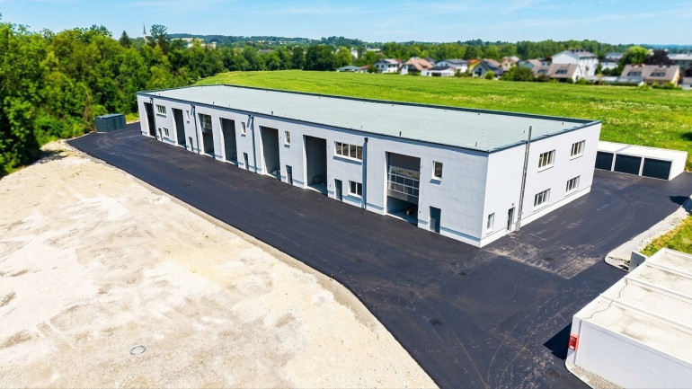 Halle / Lager / Produktion - 4690, Schwanenstadt - Betriebs-/Produktions- oder Lagerhallen mit Flächen von 59 - 175 m² im Gewerbepark Rüstorf / Schwanenstadt zu vermieten (Top 09c)
