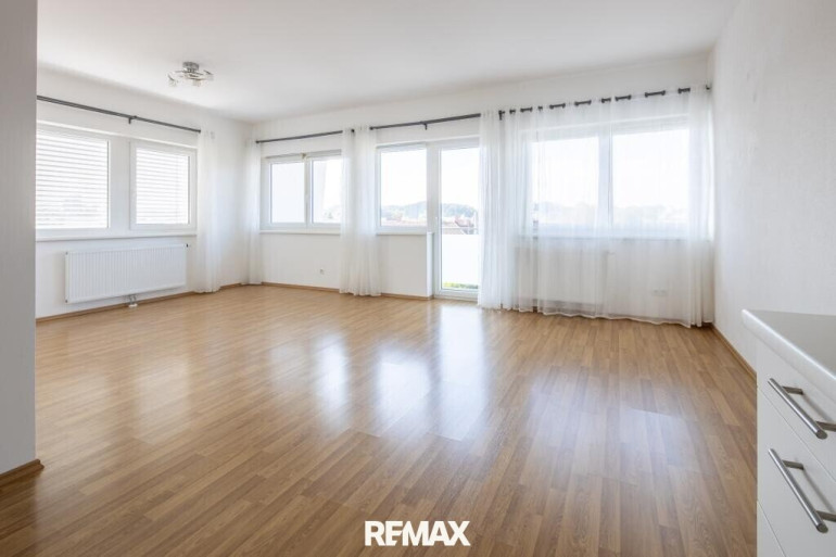 Wohnung - 4642, Sattledt - Moderne 3-Zimmer-Wohnung mit sonnigem Balkon und Traunsteinblick