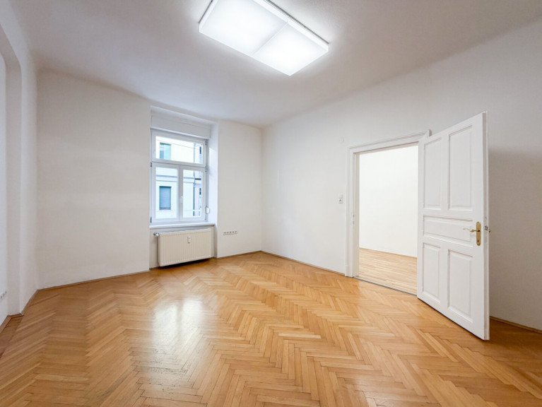 Wohnung - 8020, Graz - Großzügige Altbauwohnung mit 3 Zimmern, Extraküche und 2 Balkonen nahe der Mur