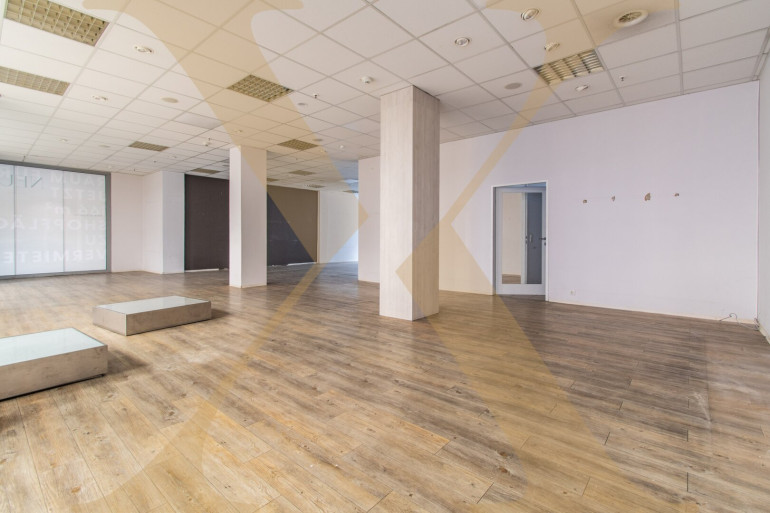 Einzelhandel - 4020, Linz - Ebenerdige Geschäftsfläche im Linzer Einkaufszentrum ATRIUM mit hoher Kundenfrequenz zu vermieten!