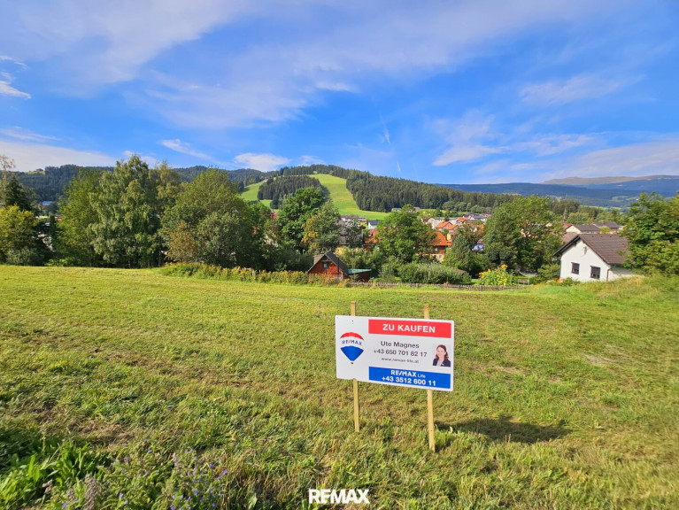 Grundstück - 8742, Obdach - GRUND genug ... Großzügiges Baugrundstück mit Blick auf den Skilift. Für alle, die mehr Platz suchen.