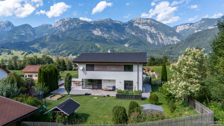 Haus - 8967, Haus im Ennstal - Nur 5 min zur Talstation Hauser Kaibling
Qualitativ Hochwertiges Wohnhaus mit Top-Bergblick
