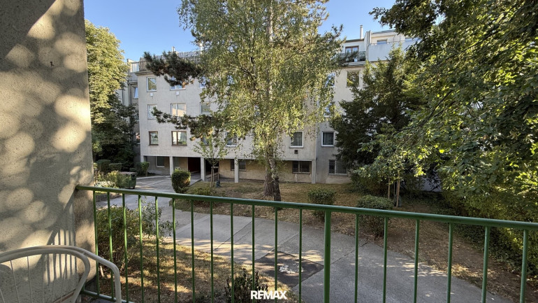 Wohnung - 1140, Wien,Penzing - Ruheoase mit Loggia und Grünblick-Ihren Wohnraum nach Wünschen selbst gestalten
