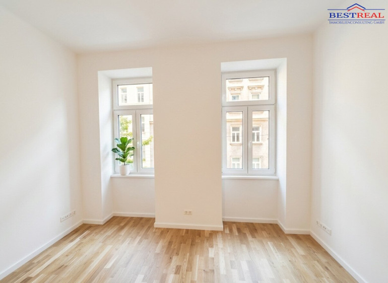 Wohnung - 1050, Wien - Top sanierte Altbau-Eigentumswohnung - 95 m² Wohnfläche, 5 Zimmer- PROVISIONSFREI