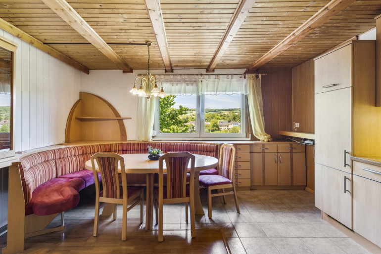 Haus - 2123, Hautzendorf - TRAUMHAFTE AUSSICHT mit unverbaubarer FERNSICHT - SÜD-WESTHANG - mit ALTBESTAND - GERINGE SANIERUNGSARBEITEN!!!