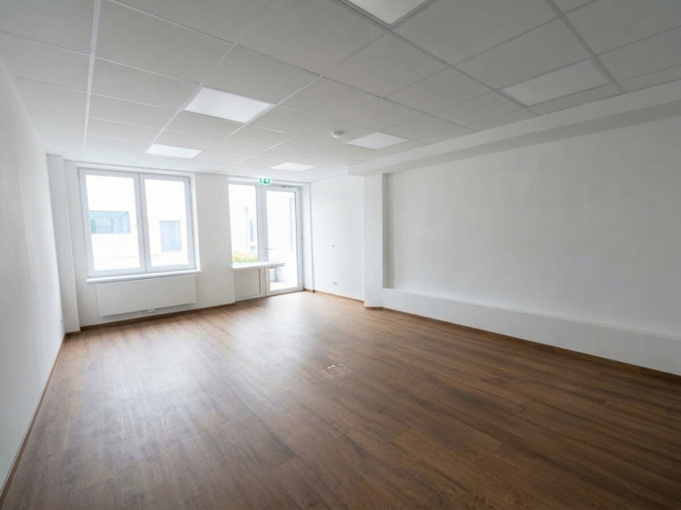 Büro / Praxis - 3910, Zwettl-Niederösterreich - Neuwertig! Büro oder Praxis - flexible Nutzung in zentraler Lage von 3910 Zwettl