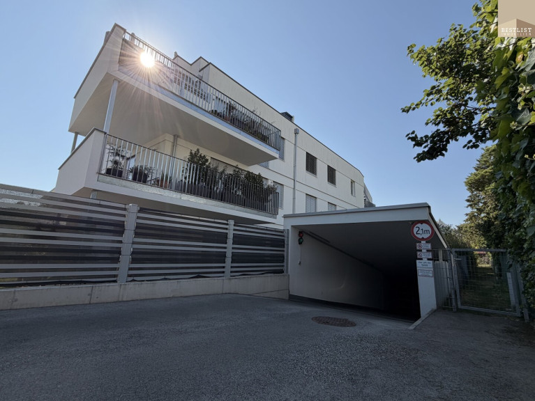 Wohnung - 2340, Mödling - Neubau-Penthouseflair mit 52 m² Dachterrasse, Whirlpool & Fernblick