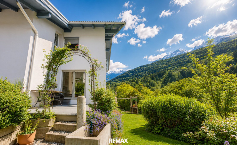 Haus - 6500, Landeck - Verkauft!! Ihr neues Zuhause in Landeck: Exklusives Eigenheim in sonniger Aussichtslage!