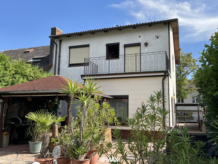 Haus - 2500, Baden - Sanierungsbedürftiges Haus mit attraktivem Entwicklungspotential in Baden bei Wien