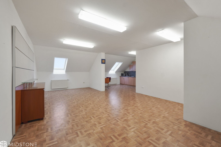 Büro / Praxis - 3580, Horn - Zentrale Büro- oder Praxisfläche mit drei Räumen in Toplage von Horn