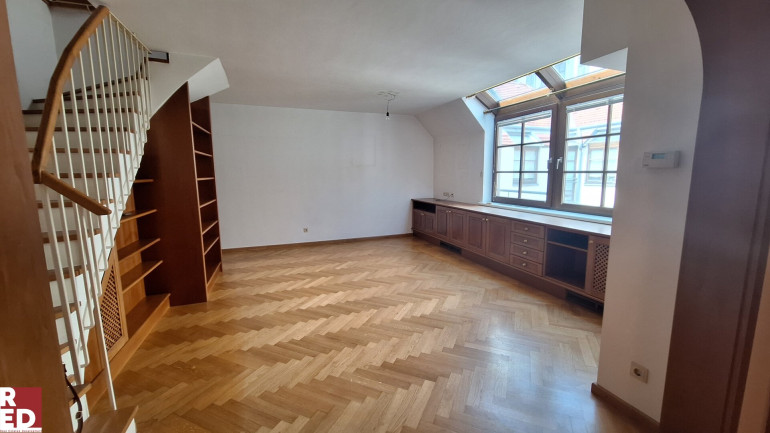 Wohnung - 1080, Wien,Josefstadt - Dachgeschoss-Maisonette auf Jahrhundertwendehaus