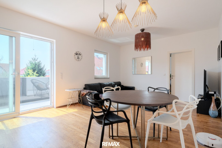 Wohnung - 8401, Kalsdorf bei Graz - 3 Zimmer in Ruhelage – Balkon, Carport & zusätzlicher Stellplatz