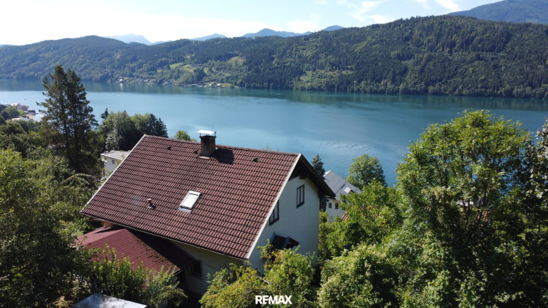 Haus - 9872, Millstatt am See - Über den Dächern von Millstatt. Seeblick. Sonnige Hanglage. Ein Haus mit Potenzial.
