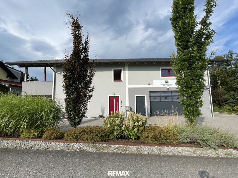 Halle / Lager / Produktion - 4783, Wernstein am Inn - Mehrparteienhaus mit Garage/Lager/Büro - Dorfwidmung