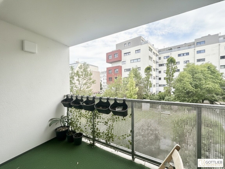 Wohnung - 1110, Wien - Nähe Schloss Neugebäude! Bis November 2026 befristet vermietete sonnige 2-Zimmer-Wohnung mit Loggia und Tiefgaragenplatz in Grünruhelage