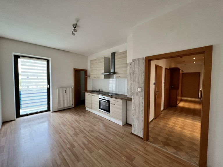 Wohnung - 8020, Graz - ++Provisionsfrei++  Graz/Lend, 3er WG tauglich + Küche teilmöbliert, mit Balkon ++Videorundgang++