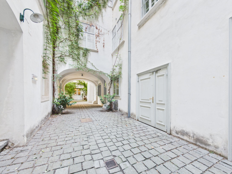 Wohnung - 1010, Wien - Stilvolle Stadtwohnung im Herzen Wiens