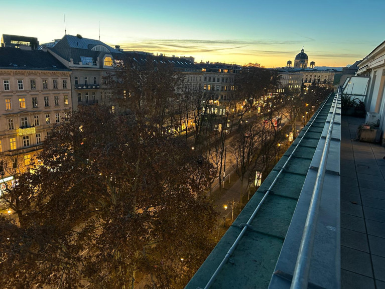 Wohnung - 1010, Wien - Blick auf den Opernring - Exklusive Stadtwohnung mit Air condition