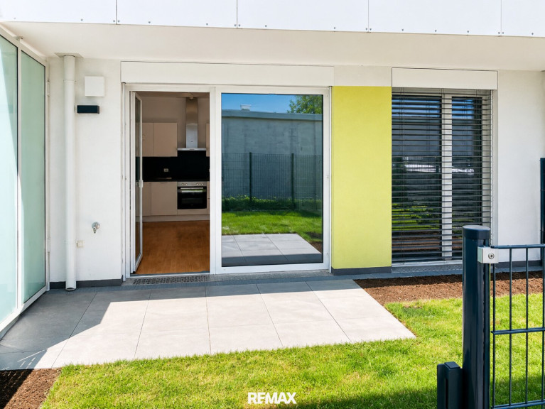 Wohnung - 1220, Wien - Gartenwohnung mit Terrasse, Eigengarten und Garage