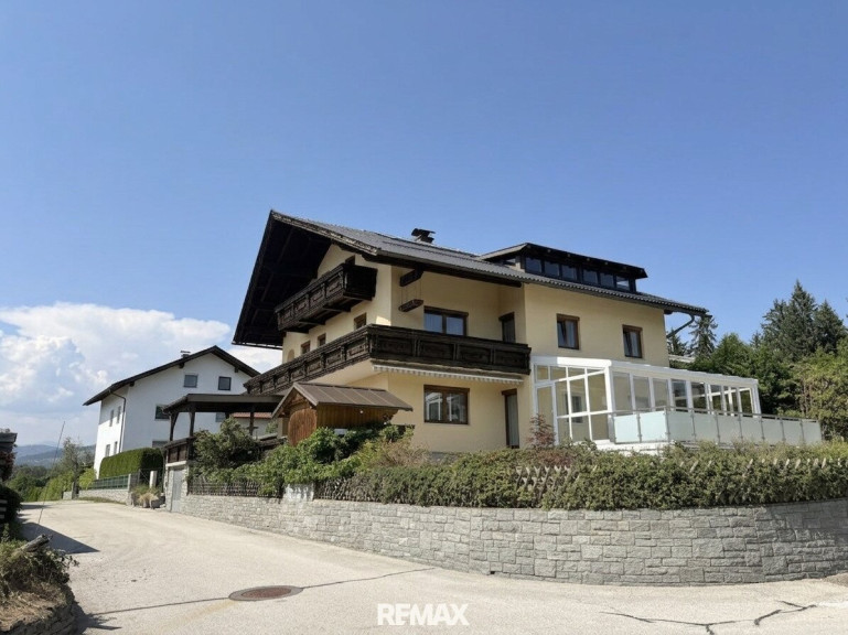 Haus - 9560, Feldkirchen in Kärnten - Großzügiges, teilweise renovierungsbedürftiges Mehrfamilienhaus in attraktiver Aussichtslage in Feldkirchen