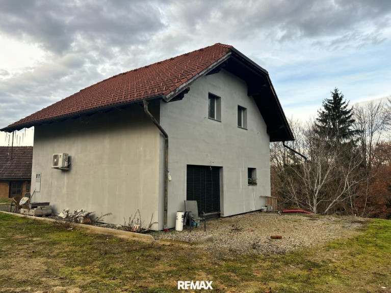 Haus - 2213, Zgornja Velka - SLOWENIEN!!! Schönes Einfamilienhaus in toller Lage mit großem Grund und Wald