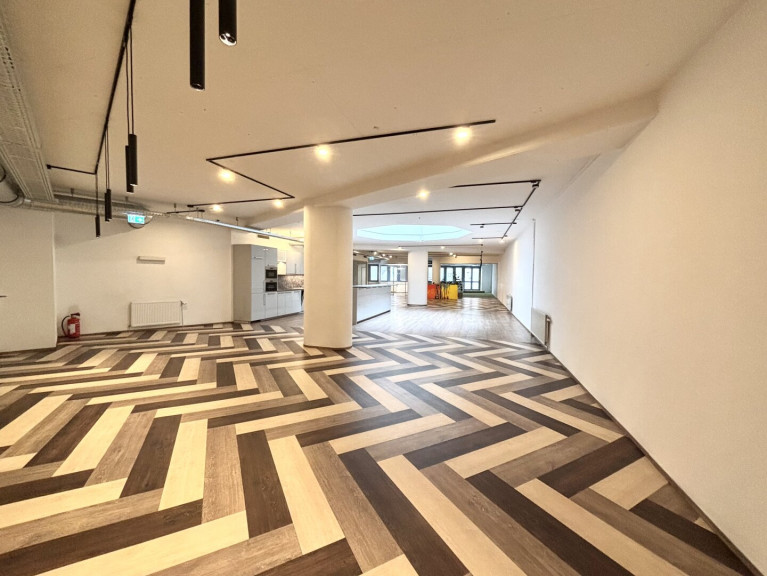 Büro / Praxis - 1150, Wien - 1150! Ab € 8,90/m² netto! Effiziente Büroflächen mit attraktivem Preis-Leistungs-Verhältnis nahe U4/U6/Station Längenfeldgasse!