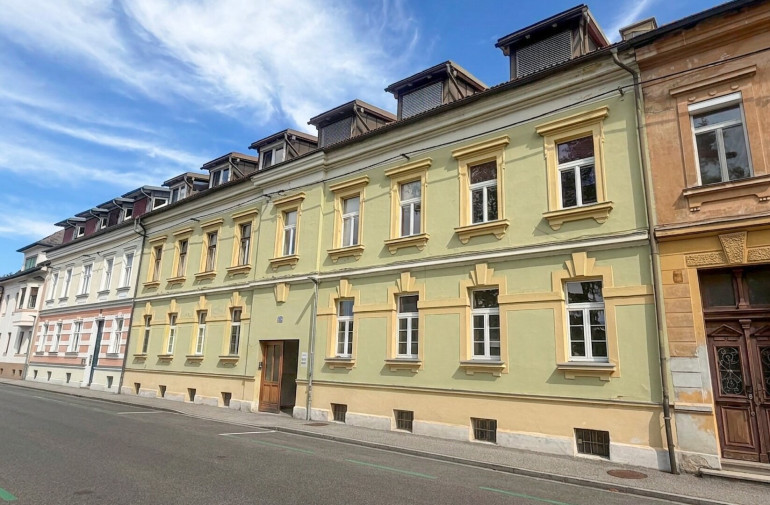 Wohnung - 9020, Klagenfurt am Wörthersee - Altbaucharme mit Parkblick am Fuß des Kreuzbergl
