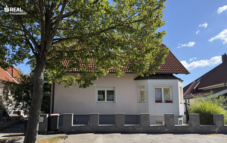 Haus - 2460, Bruck an der Leitha - Ein Zuhause für die ganze Familie – mit Garten, Keller, viel Platz und ganz viel Potenzial