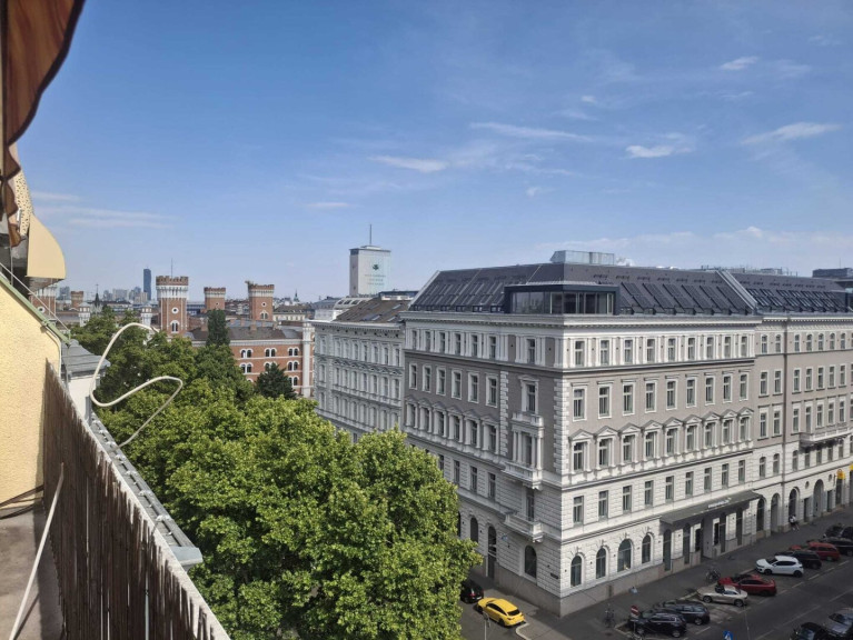 Wohnung - 1090, Wien - Wohnen mit Weitblick - Nette Dachgeschosswohnung mit Terrasse