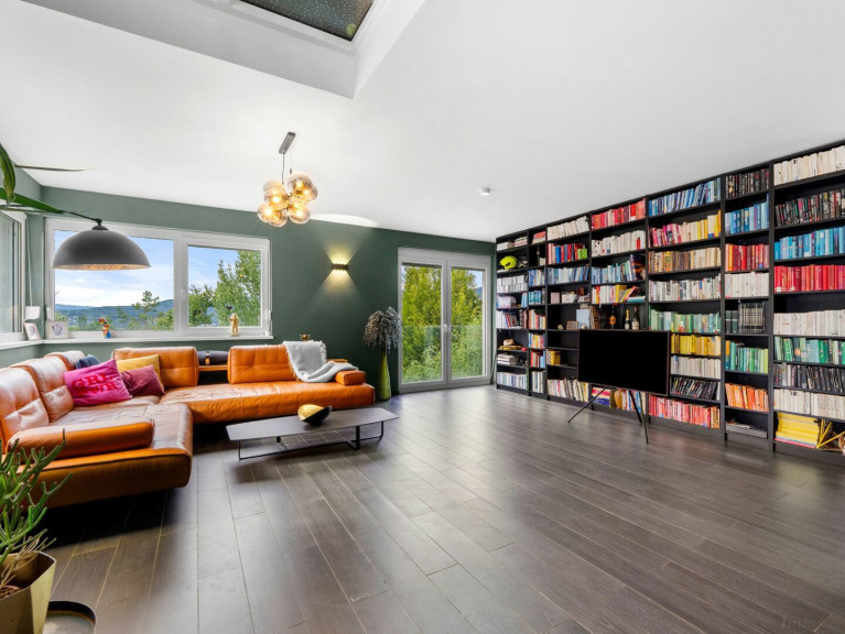 Haus - 8043, Graz - Graz - Mariatrost: Moderne Villa in erhabener Aussichtslage mit traumhaftem Grünblick|Graz - Mariatrost: Modern villa in a stunning location with a breathtaking view