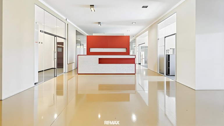 Büro / Praxis - 4490, St. Florian - 184 m² Top Bürofläche in zentraler Lage   
