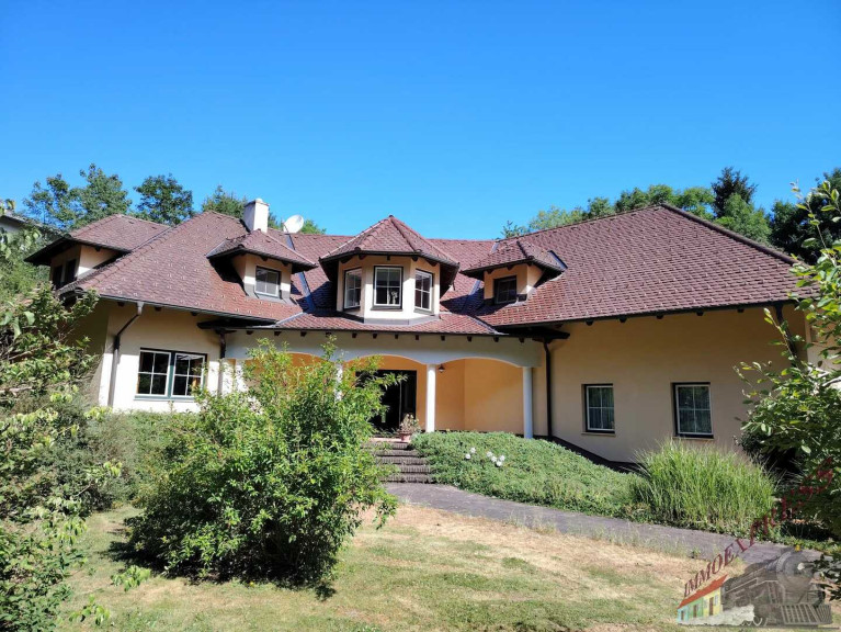 Haus - 2571, Altenmarkt an der Triesting - Neuer toller Preis!  Villa mit neuer PV-Anlage bietet viel Platz und ruhige, grüne Umgebung – nur ca. 38min nach Wien!